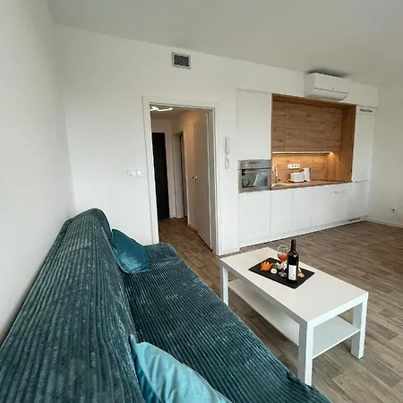 Mikuloff Apartament *